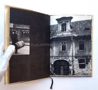 Miroslav Peterka & Bohumil Hrabal,Toto město je ve společné péči obyvatel / This city is under the control of its citizens Miroslav Peterka & Bohumil Hrabal,Toto město je ve společné péči obyvatel / This city is under the control of its citizens