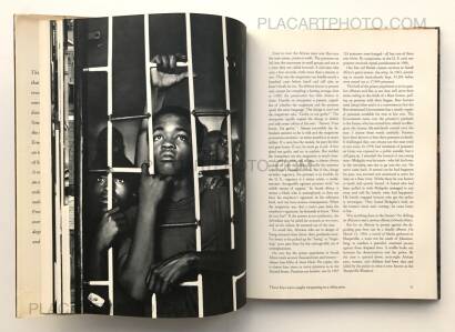 Ernest Cole,House of Bondage : a South African Black Man Exposes in His Own Pictures and Words the Bitter Life of His Homeland Today Ernest Cole,House of Bondage : a South African Black Man Exposes in His Own Pictures and Words the Bitter Life of His Homeland Today