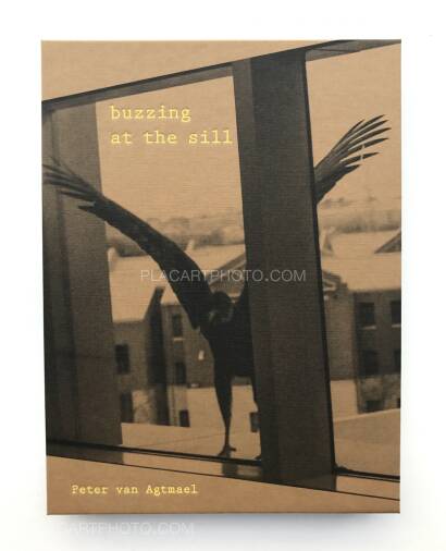 Peter van Agtmael,Buzzing at the sill (SIGNED) Peter van Agtmael,Buzzing at the sill (SIGNED)