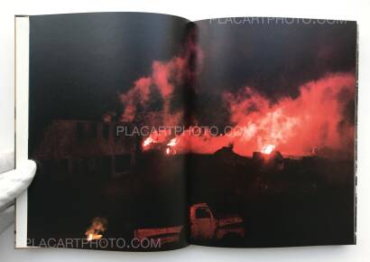 Peter van Agtmael,Buzzing at the sill (SIGNED) Peter van Agtmael,Buzzing at the sill (SIGNED)