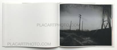 Todd Hido,Roaming : Landscape Photographs 1994-2004