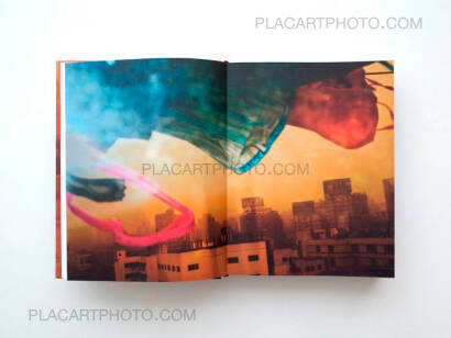 Laura El-Tantawy,In the Shadow of the Pyramids (signed) Laura El-Tantawy,In the Shadow of the Pyramids (signed)