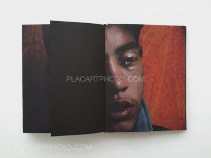 Laura El-Tantawy,In the Shadow of the Pyramids (signed) Laura El-Tantawy,In the Shadow of the Pyramids (signed)