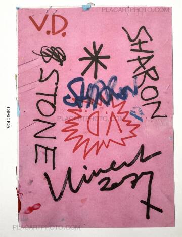 Vincent Delbrouck,SHARON STONE LA VIE DES ANIMAUX - VOL.1 (Signed copy) Vincent Delbrouck,SHARON STONE LA VIE DES ANIMAUX - VOL.1 (Signed copy)