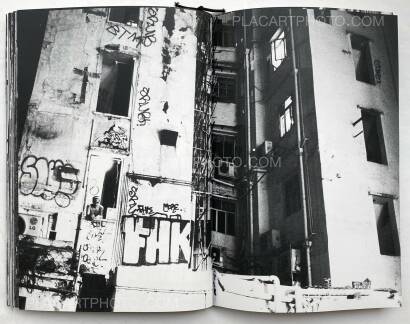 Chan Wai Kwong,Hong Kong Kowloon (Signed) Chan Wai Kwong,Hong Kong Kowloon (Signed)