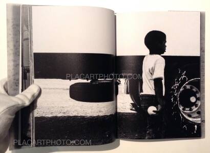 Tomasz Laczny,40 / The Place which does not exist (Signed) Tomasz Laczny,40 / The Place which does not exist (Signed)