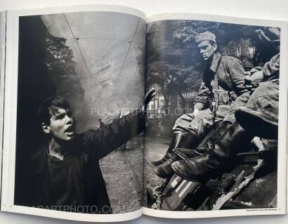 Josef Koudelka,Invasion Prague 68 Josef Koudelka,Invasion Prague 68