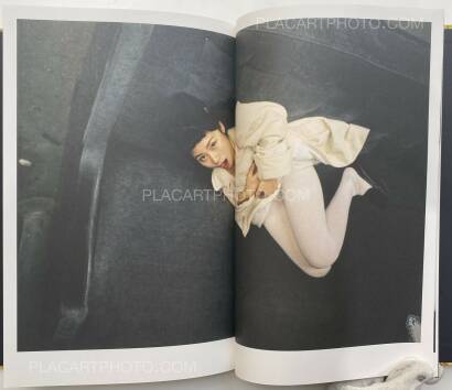 Wu Lie Wei,The Best of Time (WITH SIGNED PRINT) Wu Lie Wei,The Best of Time (WITH SIGNED PRINT)