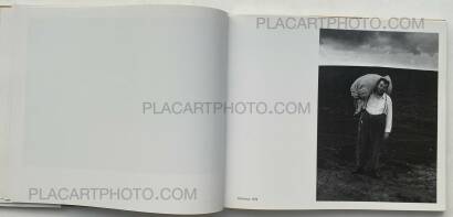 Jindřich Štreit,Vesnice je svet (The village is a global world) Jindřich Štreit,Vesnice je svet (The village is a global world)