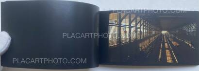 Amélie Ravalec,YURIKAMOME - A flip book by Amélie Ravalec  Amélie Ravalec,YURIKAMOME - A flip book by Amélie Ravalec