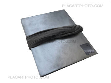 Olivier Pin-Fat,Bones apart (GREY EDITION, ARTIST'S EDITON 2/3) Olivier Pin-Fat,Bones apart (GREY EDITION, ARTIST'S EDITON 2/3)