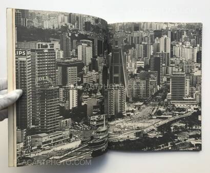 Ramon Paolini,Caracas - una quimera urbana (SIGNED) Ramon Paolini,Caracas - una quimera urbana (SIGNED)