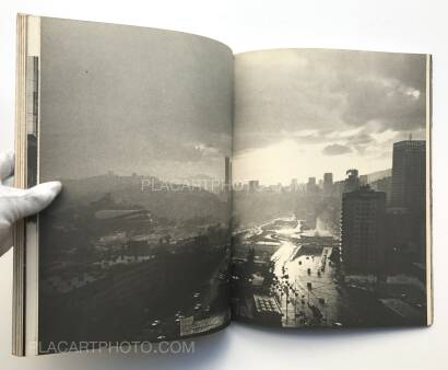 Ramon Paolini,Caracas - una quimera urbana (SIGNED) Ramon Paolini,Caracas - una quimera urbana (SIGNED)