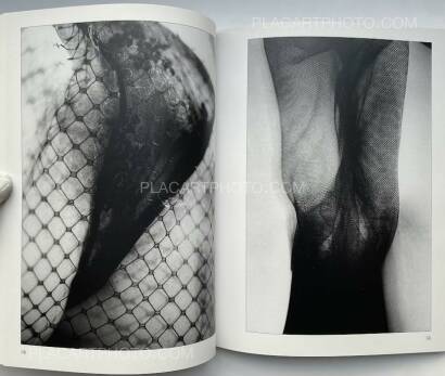 Henri Maccheroni,2000 photographies du sexe d'une femme (With 1 print, edt of 26) Henri Maccheroni,2000 photographies du sexe d'une femme (With 1 print, edt of 26)