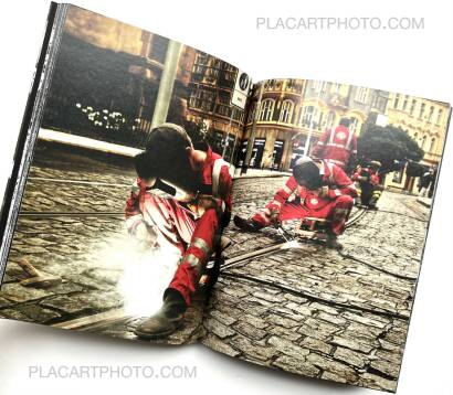 Takehiko Nakafuji,Down on the Street (SIGNED) Takehiko Nakafuji,Down on the Street (SIGNED)