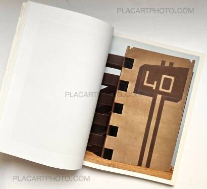 Aglaia Konrad,DESERT CITIES